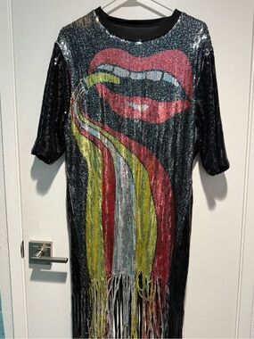 Sequin Fringe Dress with Lip Motif - Black with Red & Yellow